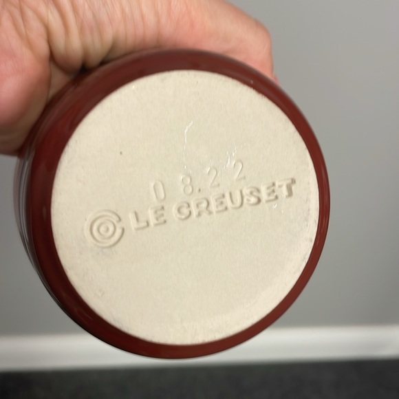 Le Creuset Mini Ramekin Souffle Dish Red Single Two Toned - Picture 2 of 2